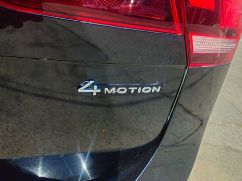 Used 2022 Volkswagen Tiguan SE R-Line AWD/4WD image 24