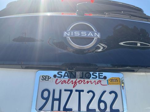 Used 2023 Nissan Leaf SV Plus image 11