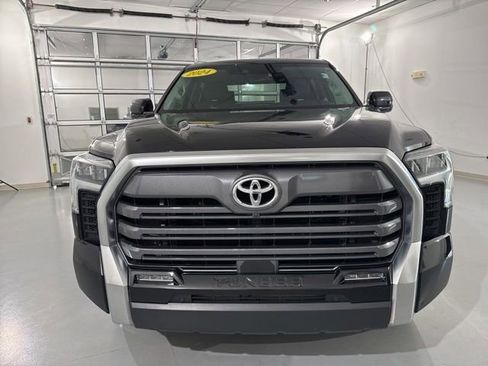 Used 2024 Toyota Tundra Limited image 3