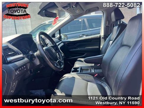 Used 2023 Honda Odyssey Touring image 16