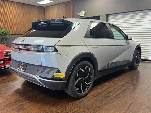 Used 2022 Hyundai Ioniq 5 SEL w/ Cargo Package AWD/4WD image 5