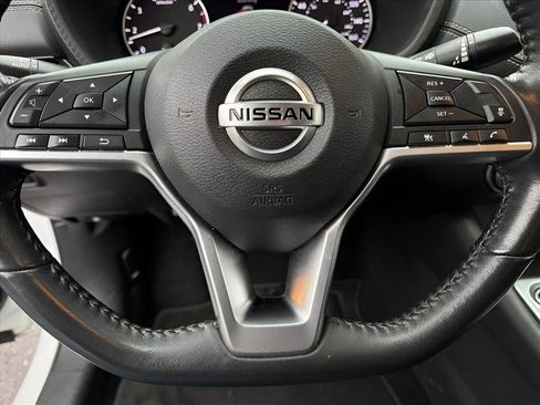 Used 2022 Nissan Sentra SV image 31