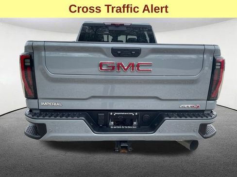 Used 2024 GMC Sierra 2500 AT4 w/ AT4 Premium Plus Package AWD/4WD image 10