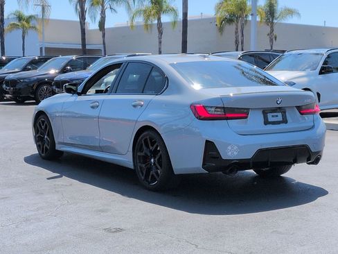 Certified 2025 BMW 330i Sedan w/ M Sport Package RWD image 8