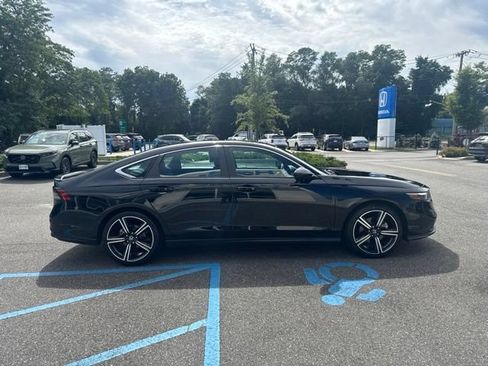 Certified 2023 Honda Accord Sport image 9