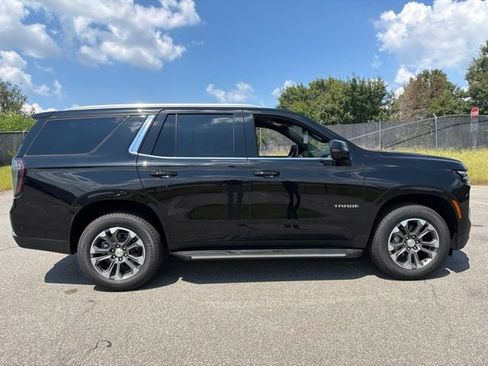 Used 2026 Chevrolet Tahoe LT w/ Comfort Package RWD image 2