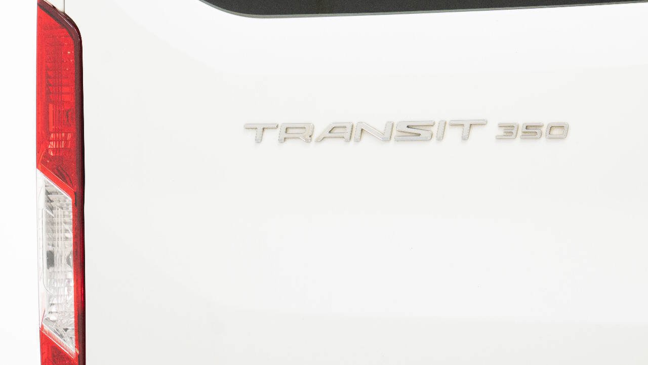 Used 2019 Ford Transit 350 XLT RWD image 16