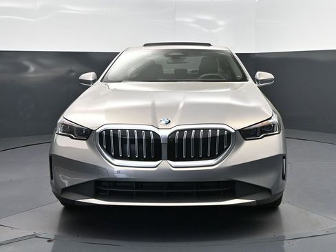 Certified 2026 BMW 530i image 10