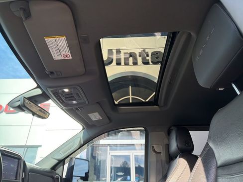 Used 2020 GMC Sierra 2500 Denali w/ Denali Ultimate Package image 32