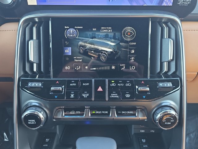 New 2026 Lexus LX 600 4WD w/ Luxury Package image 26