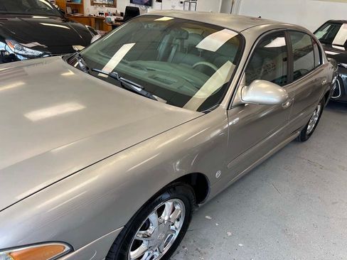 Used 2003 Buick Le Sabre Limited w/ Celebration Edition Package FWD image 3