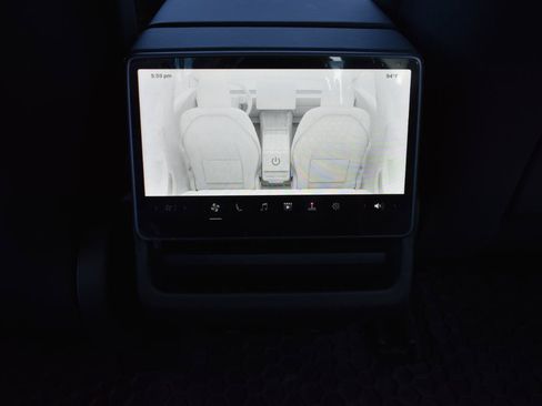 Used 2025 Tesla Model 3 Long Range AWD/4WD image 33