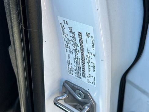Used 2019 Ford Escape SE FWD image 27