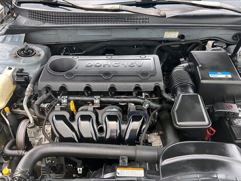 Used 2010 Hyundai Sonata Limited FWD image 13