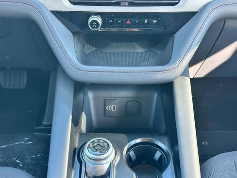 New 2026 Ford Explorer Active image 8