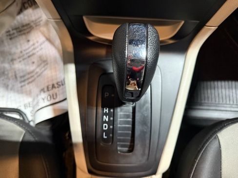 Used 2013 Ford Fiesta S image 18