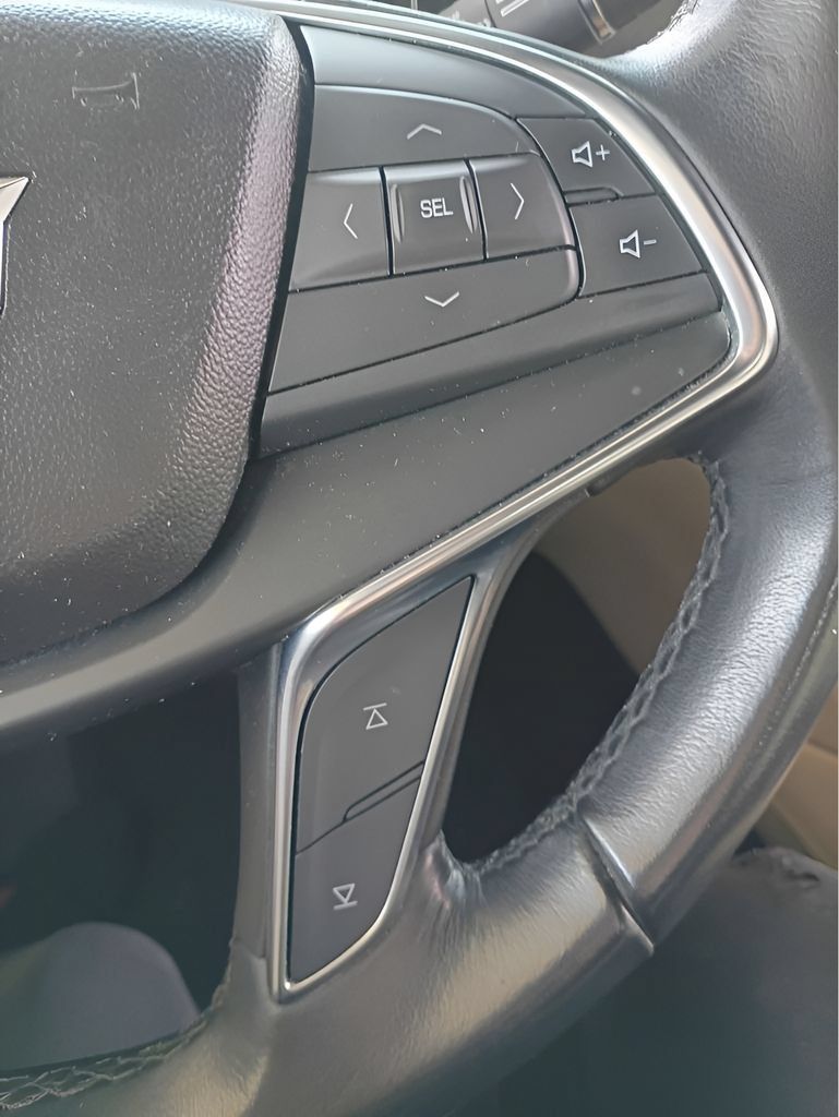Used 2019 Cadillac XT5 FWD image 30