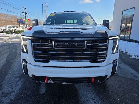 Used 2024 GMC Sierra 2500 AT4 w/ AT4 Premium Plus Package image 11