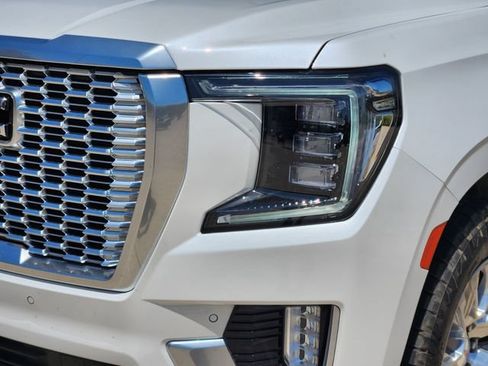 Used 2023 GMC Yukon XL Denali w/ Max Trailering Package AWD/4WD image 9