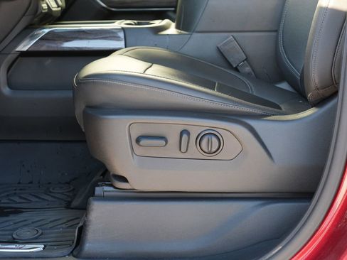 Used 2022 Chevrolet Silverado 2500 LTZ w/ LTZ Plus Package image 15