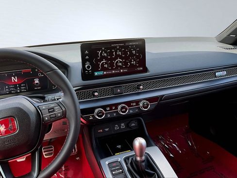 Used 2024 Honda Civic Type R image 8