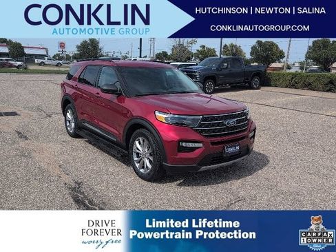 Used 2024 Ford Explorer XLT w/ Equipment Group 202A AWD/4WD image 1