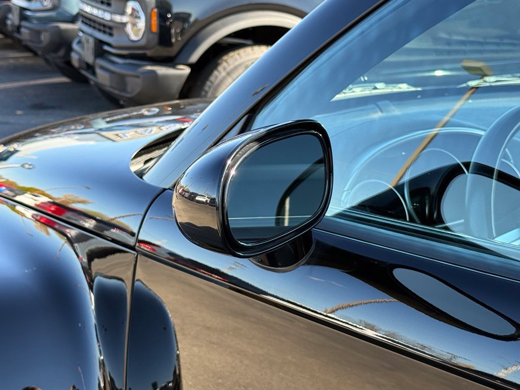 Used 2003 Chevrolet SSR w/ Preferred Equipment Group RWD image 38