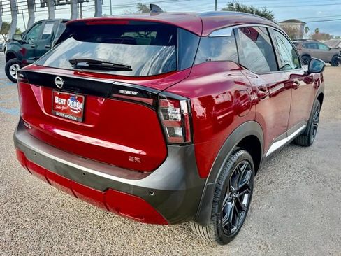 New 2026 Nissan Kicks SR image 7