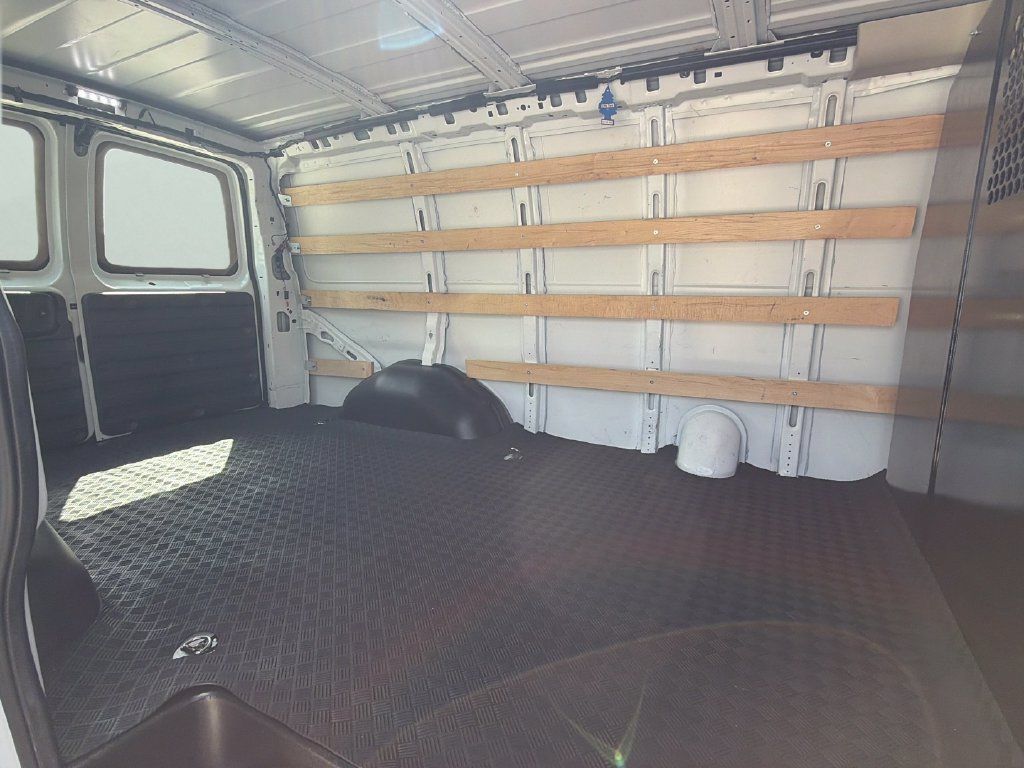 Used 2025 Chevrolet Express 2500 w/ Driver Convenience Package RWD image 43