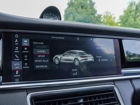 Used 2020 Porsche Panamera 4 AWD/4WD image 22
