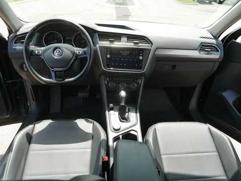 Used 2019 Volkswagen Tiguan SE AWD/4WD image 22