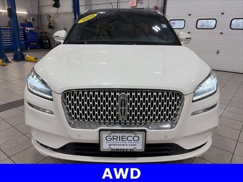 Used 2022 Lincoln Corsair Reserve w/ Equipment Group 201A image 2