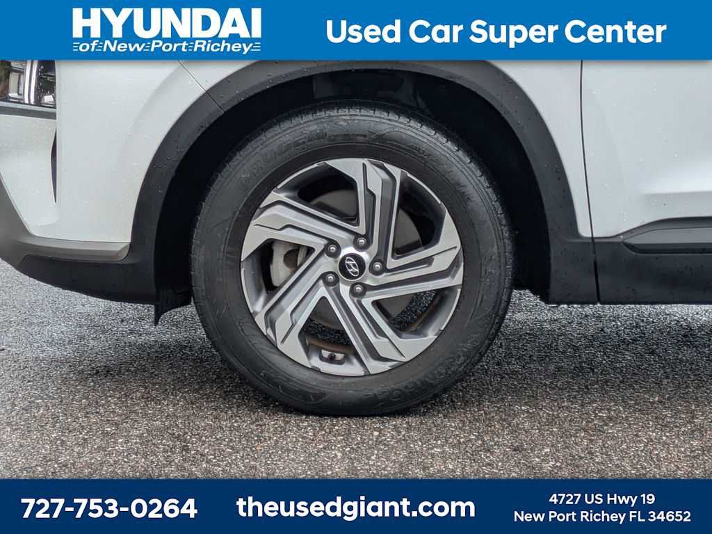 Certified 2023 Hyundai Santa Fe SEL FWD image 10