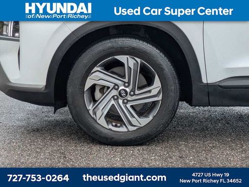 Certified 2023 Hyundai Santa Fe SEL FWD image 10