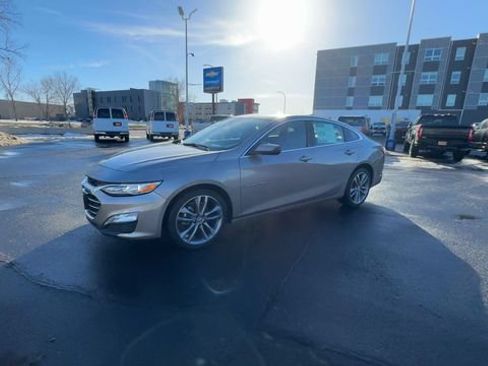 Used 2024 Chevrolet Malibu LT FWD image 4