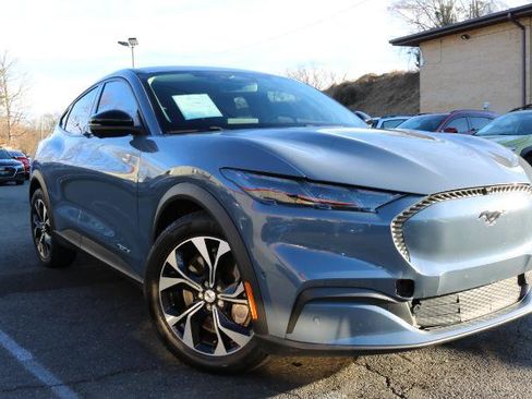 Used 2024 Ford Mustang Mach-E Select w/ Comfort Package Lite image 3