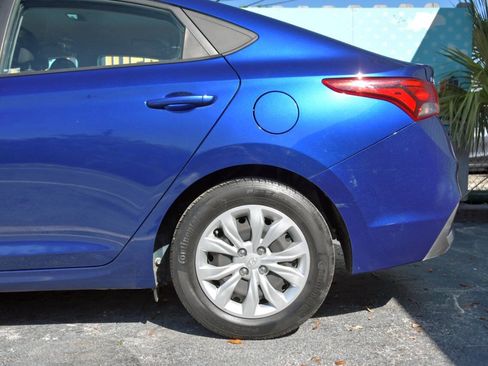 Used 2019 Hyundai Accent SE image 9