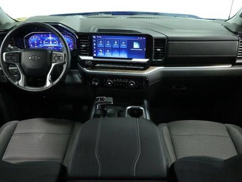 Used 2023 Chevrolet Silverado 1500 RST AWD/4WD image 10