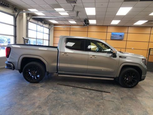Used 2024 GMC Sierra 1500 Denali w/ Denali Reserve Package AWD/4WD image 8