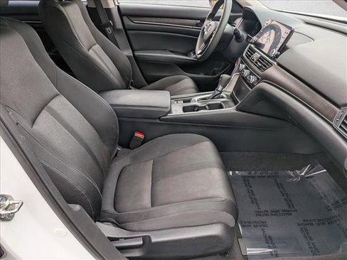 Used 2018 Honda Accord EX image 20
