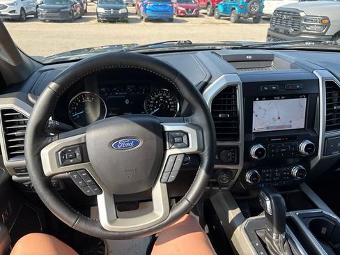 Used 2019 Ford F150 Lariat w/ Equipment Group 502A Luxury AWD/4WD image 10