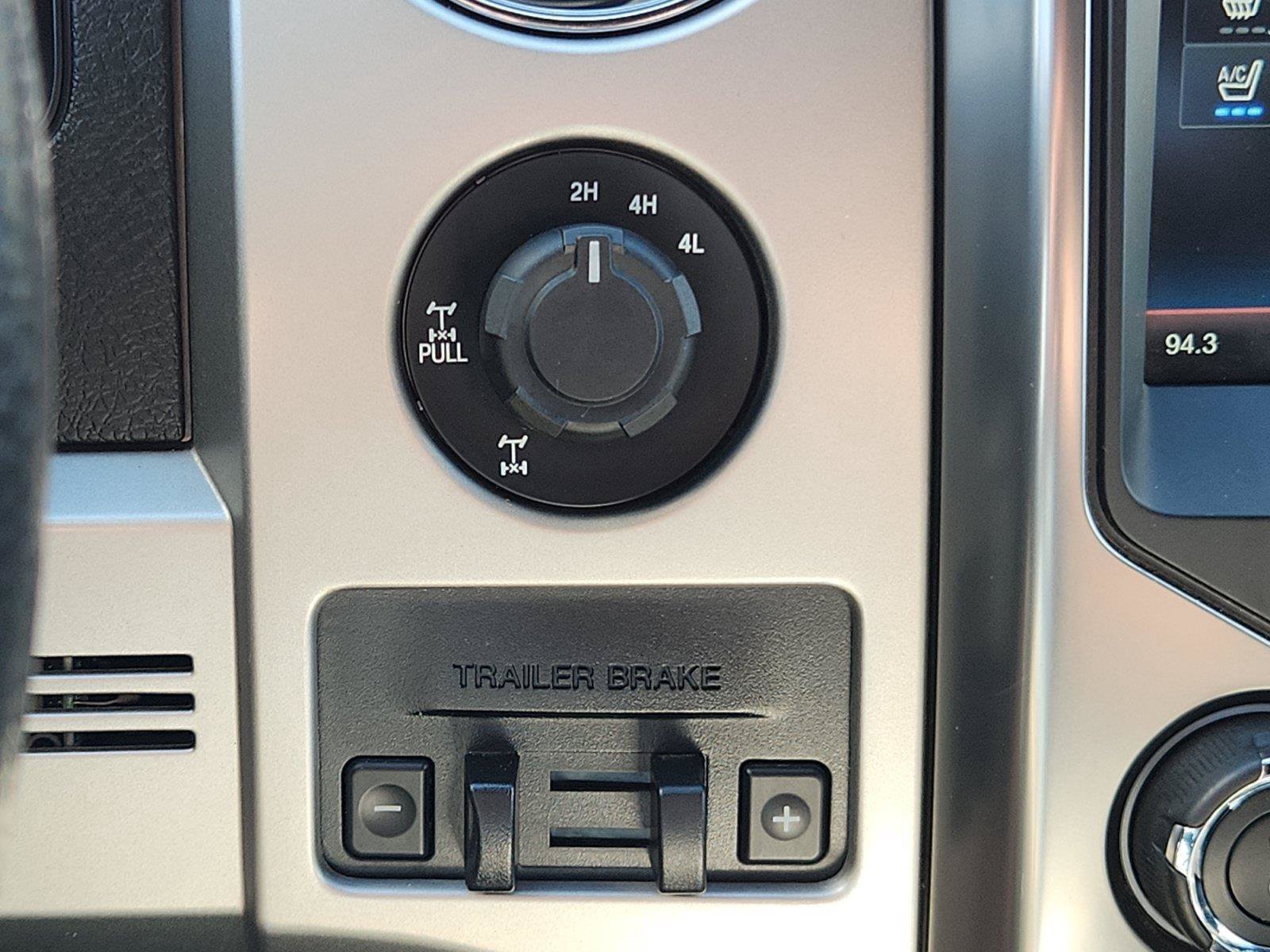 Used 2014 Ford F150 FX4 w/ Equipment Group 402A Luxury AWD/4WD image 25