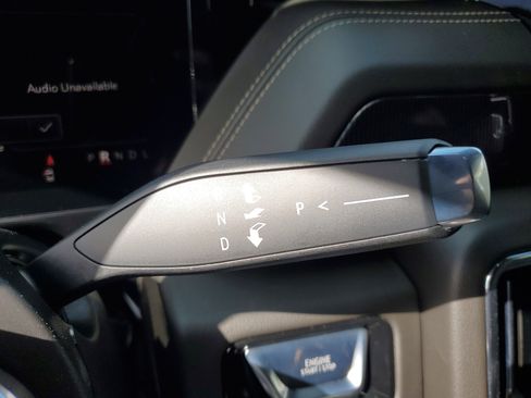 New 2026 GMC Yukon Elevation image 17