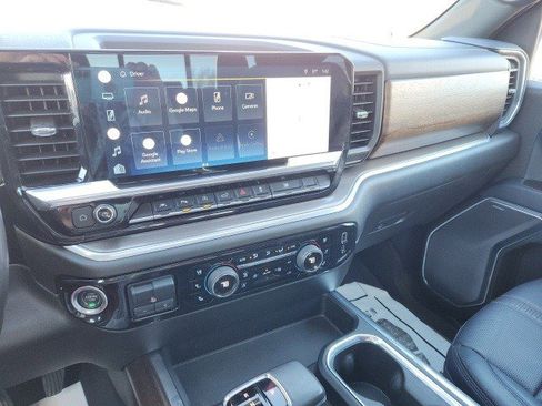 Certified 2022 Chevrolet Silverado 1500 High Country w/ High Country Premium Package image 24