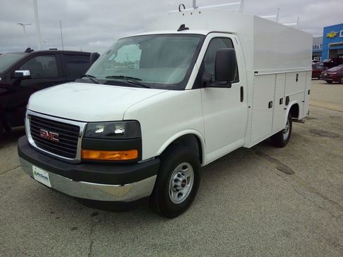 New 2025 GMC Savana 3500 w/ Power Convenience Package image 2