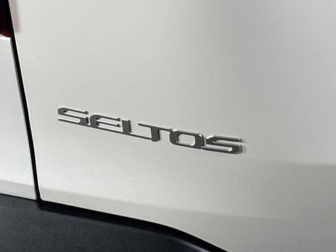 New 2026 Kia Seltos SX image 24