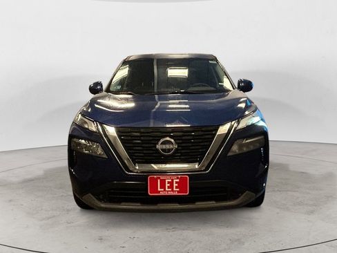 Used 2023 Nissan Rogue SV image 9
