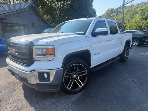 Used 2015 GMC Sierra 1500 SLE w/ Carbon-22 Edition AWD/4WD image 2
