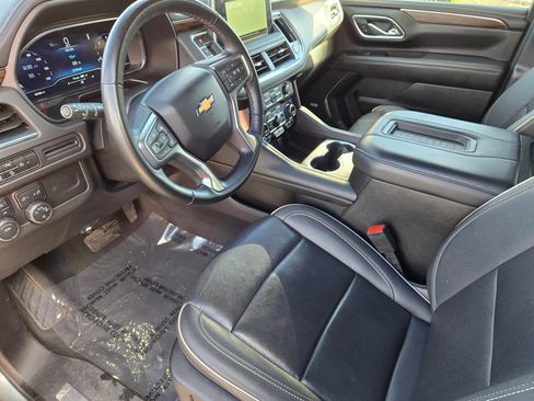 Used 2024 Chevrolet Suburban Premier AWD/4WD image 14