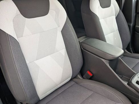 Certified 2024 Chevrolet Trax RS image 36